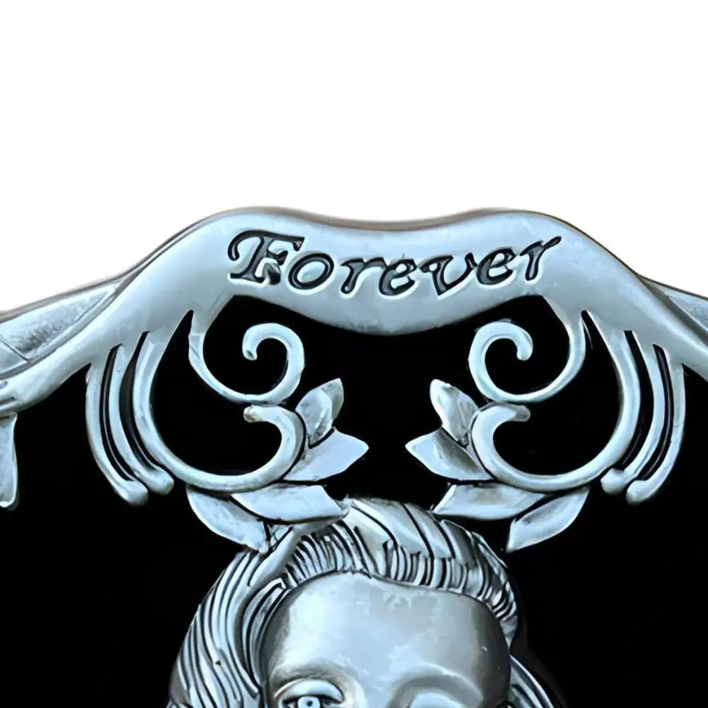 Silver-toned decorative plaque on Marilyn Monroe relief belt buckle celebrating Monroe’s enduring style