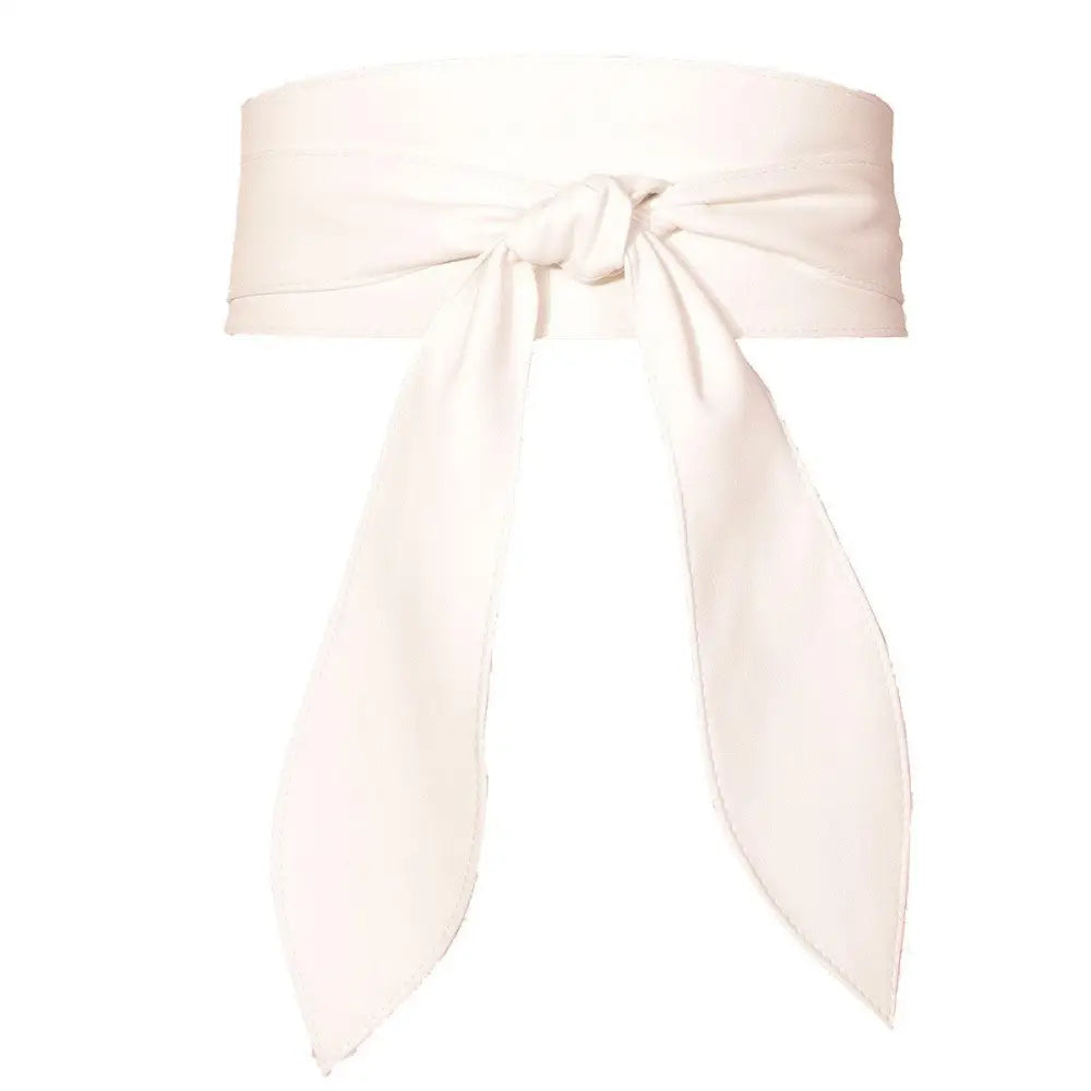 White obi belt from the Elly Belt collection in elegant leather for stylish accessories