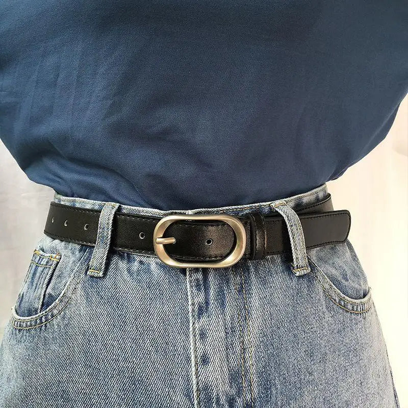 Geraldine Women’s Belt in Black Leather with Silver Buckle for elegant women’s accessories
