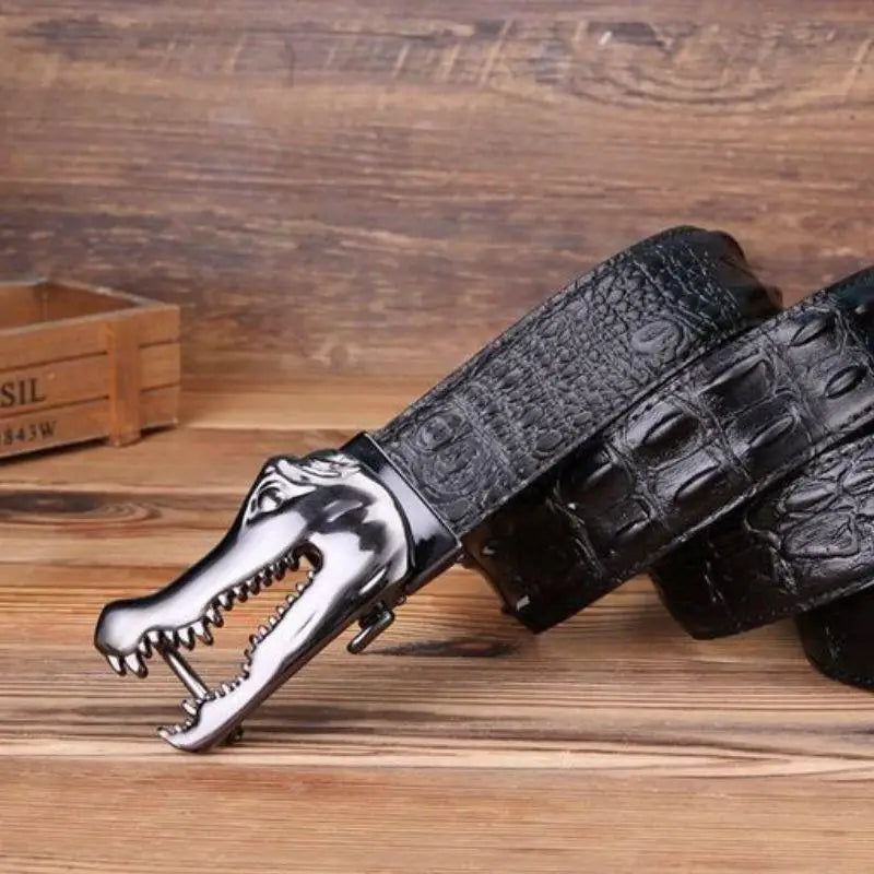 Yerik Model black crocodile-patterned belt with silver alligator head buckle for men