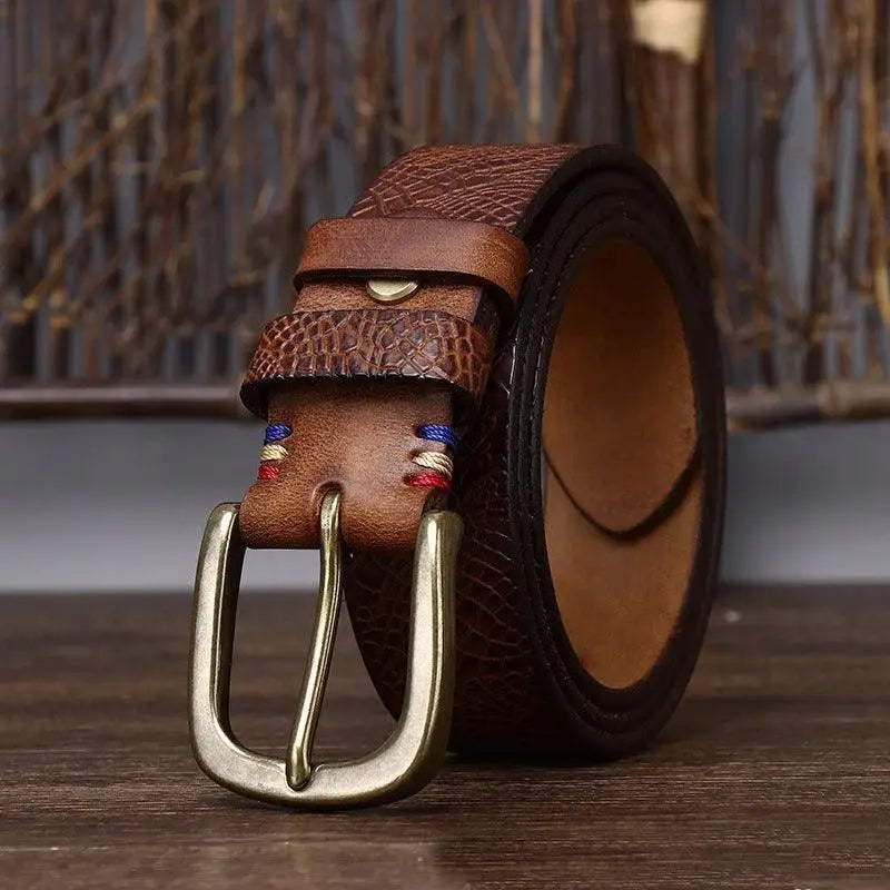 Brown leather belt with brass buckle, versatile ceinture en cuir for men and women