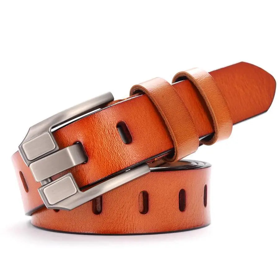 Brown leather belt with metal buckle from Gulisa Leather, perfect with distressed denim shorts