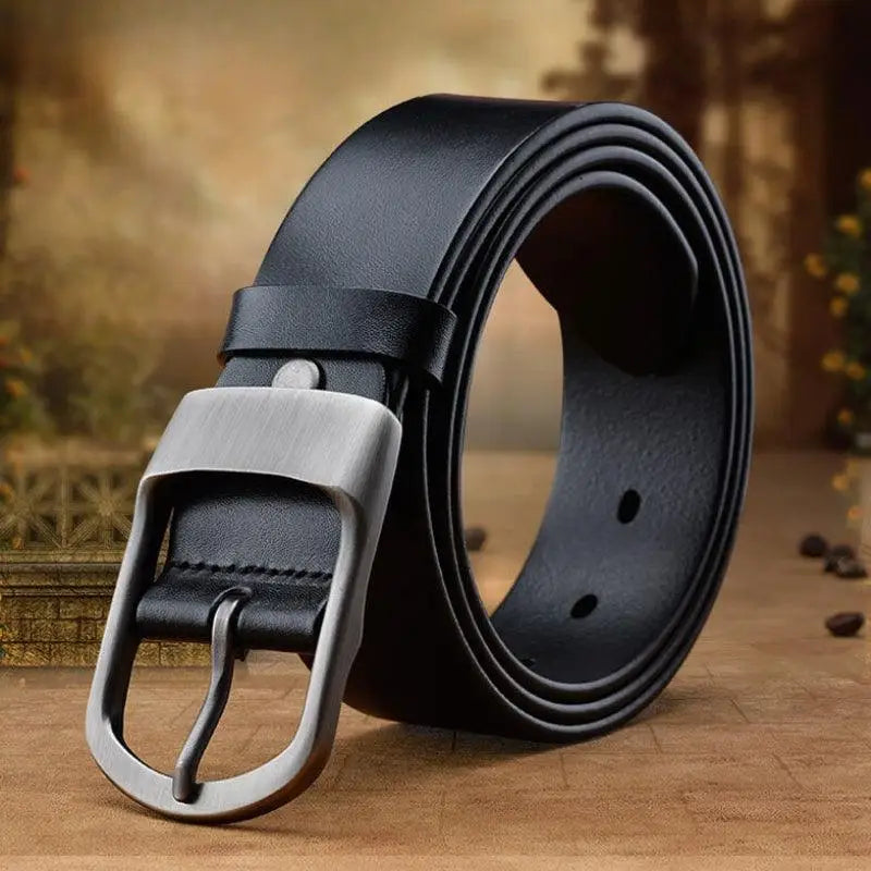 Domezio leather belt in black with silver buckle showcasing premium leather craftsmanship