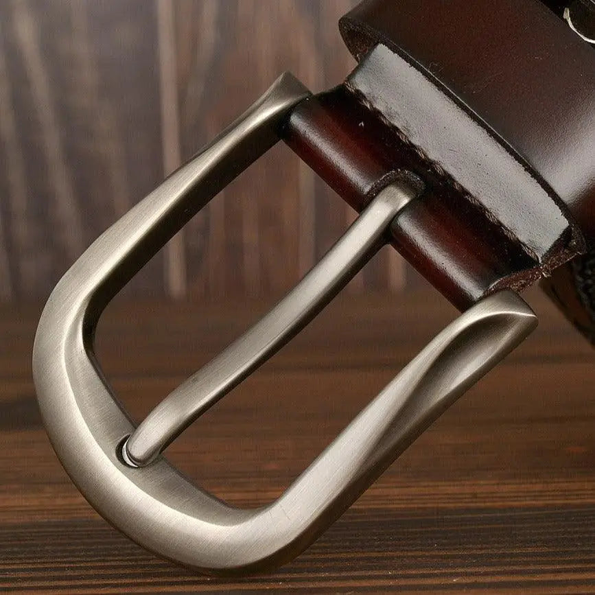 Brown leather belt with silver buckle from Distinctive Nukka Model Western En Cuir