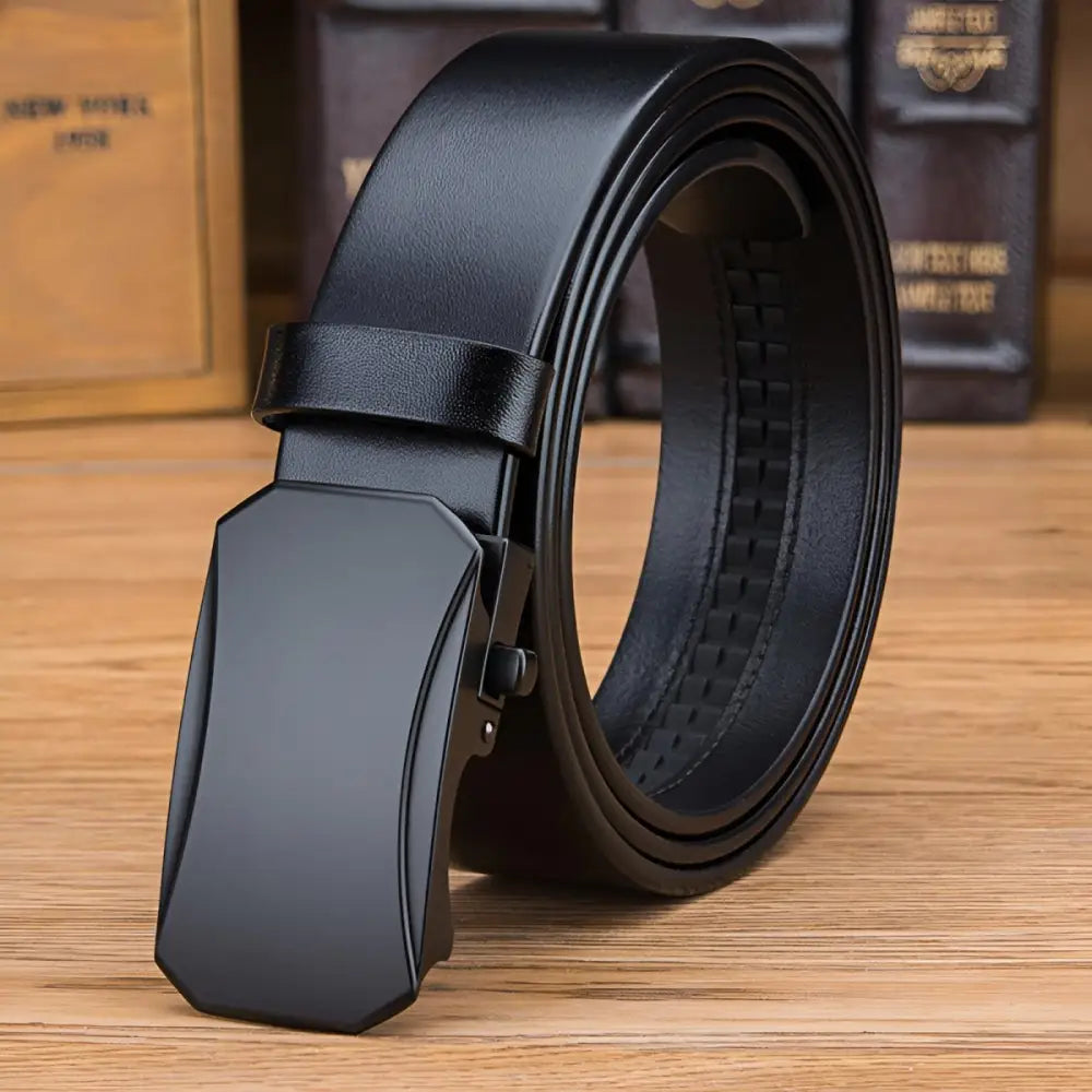 Black full-grain leather ratchet belt with metal buckle for elegant men’s fashion