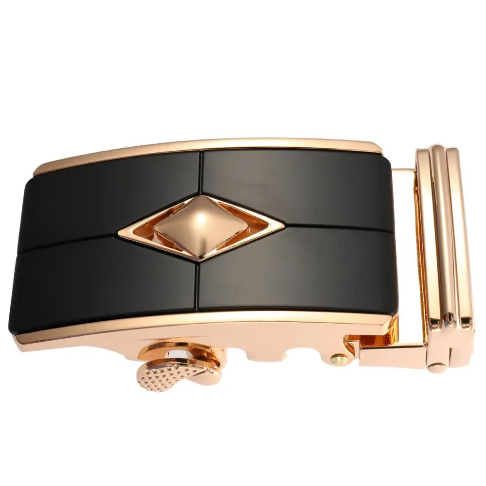 Black and gold belt buckle from Mikail Model, stylish accessory for men’s fashion