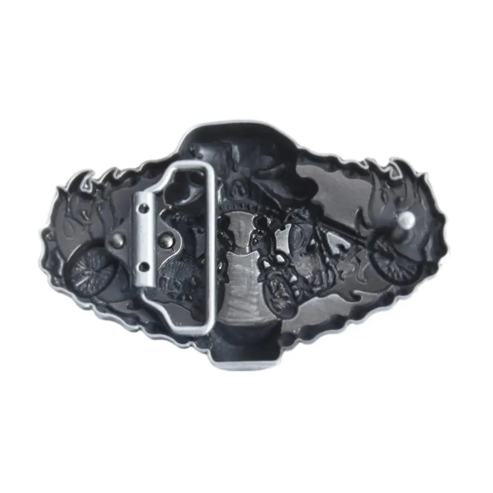 Metal belt buckle with skull and motorcycle design for men, perfect for motorcycle enthusiasts