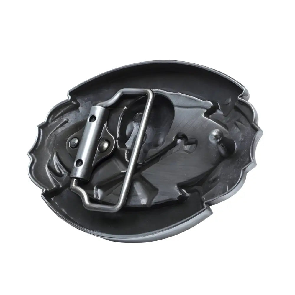 Metal belt buckle featuring Skool Biker Heritage Rebel Skull and Crossbones design in Silver