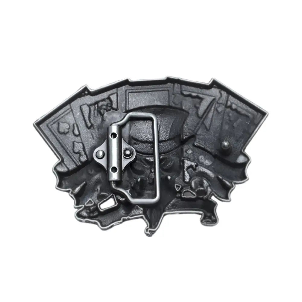 American skull metal belt buckle featuring playing card design and patriotic hat