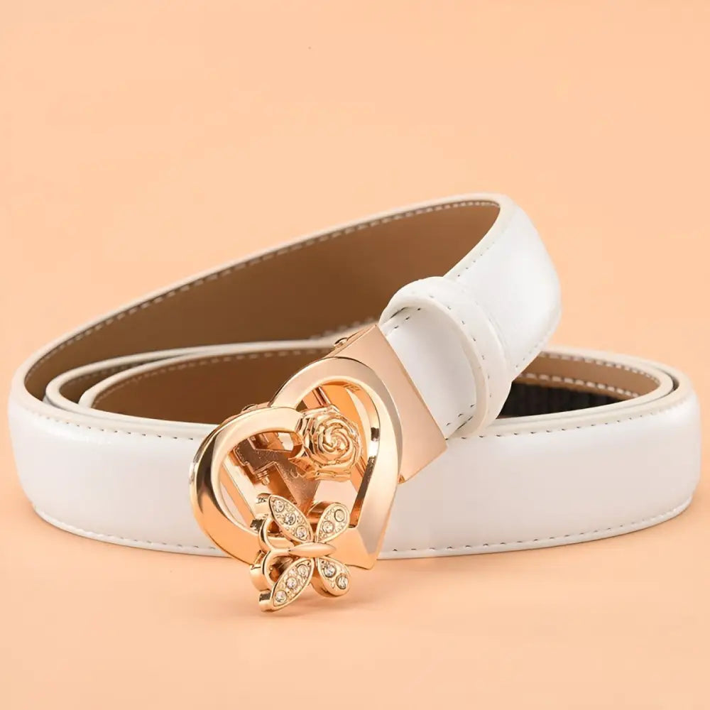 White leather belt with heart-shaped and gold buckle details for elegant fashion