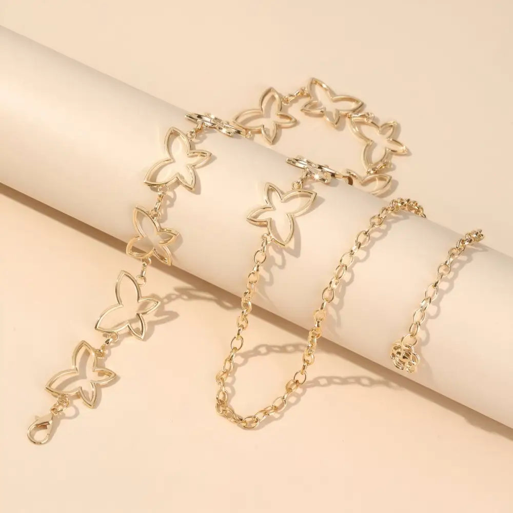 Gold-toned butterfly chain belt for women’s fashion, stylish women’s chain accessory