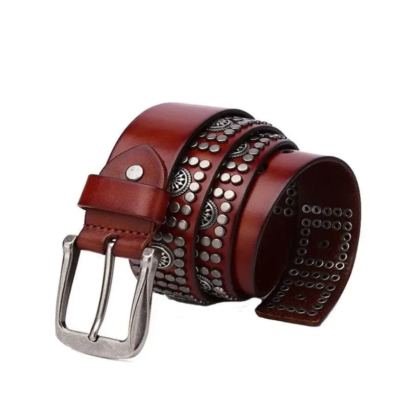 Studded brown leather belt for Makan Model with stylish metal buckles