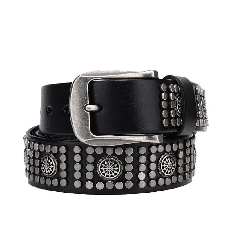 Black leather studded belt for Makan Model with metal buckles, stylish and durable fashion accessory