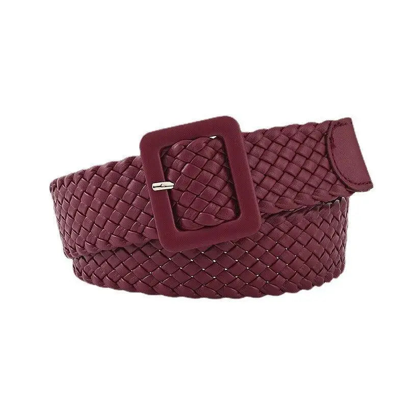 Vavea belt in burgundy vegan leather with woven design and square buckle