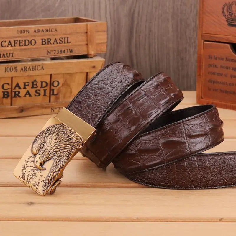 Brown crocodile-patterned abaka leather belt with eagle buckle for stylish wear