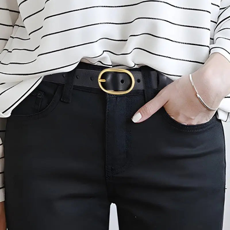 Fiona women’s belt with black leather and gold oval buckle for stylish women