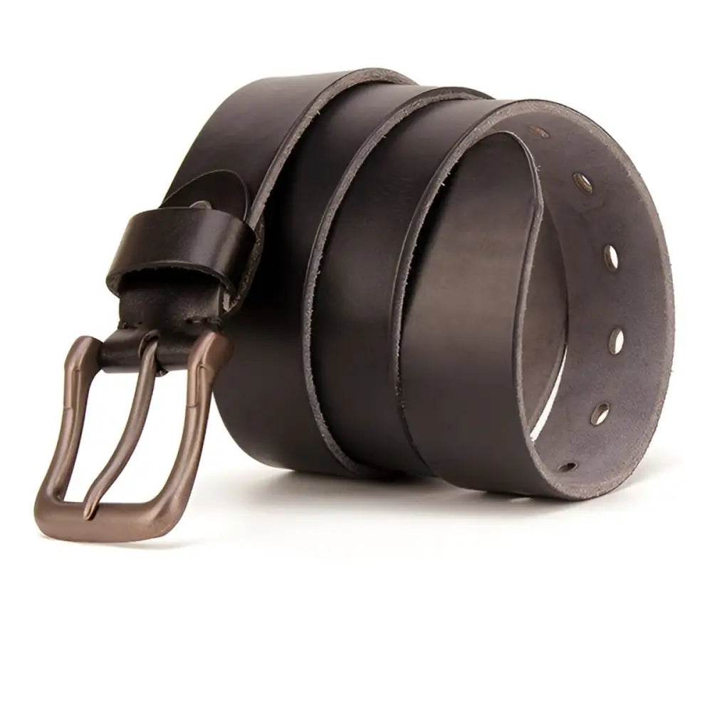 Rolled black leather belt with metal buckle, ideal for stylish formal wear