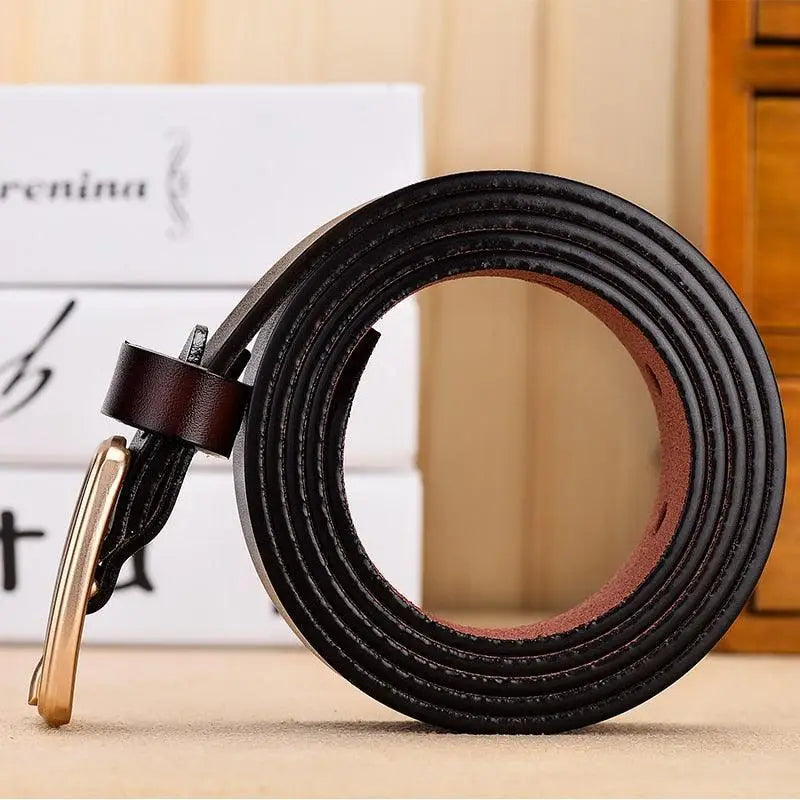 Endzela women’s belt featuring high-quality black leather and gold buckle detail