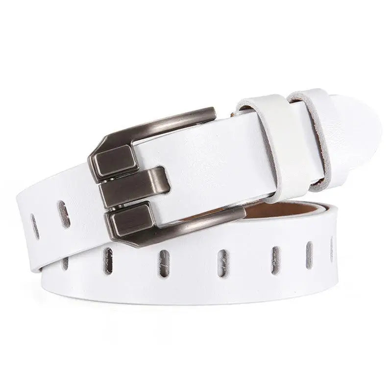 White leather belt with metal buckle from Gulisa Leather for distressed denim shorts