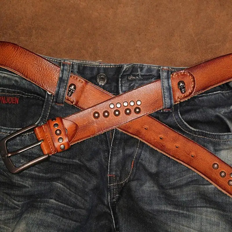 Lulia Model full-grain leather belt with skull accents for stylish accessories