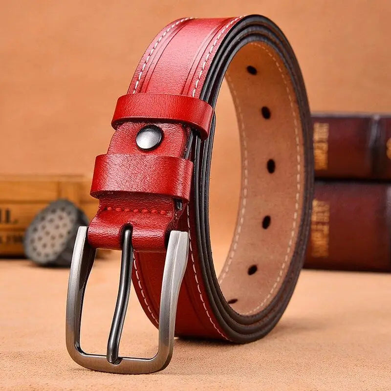 Nestani leather belt for women with silver buckle and black leather finish