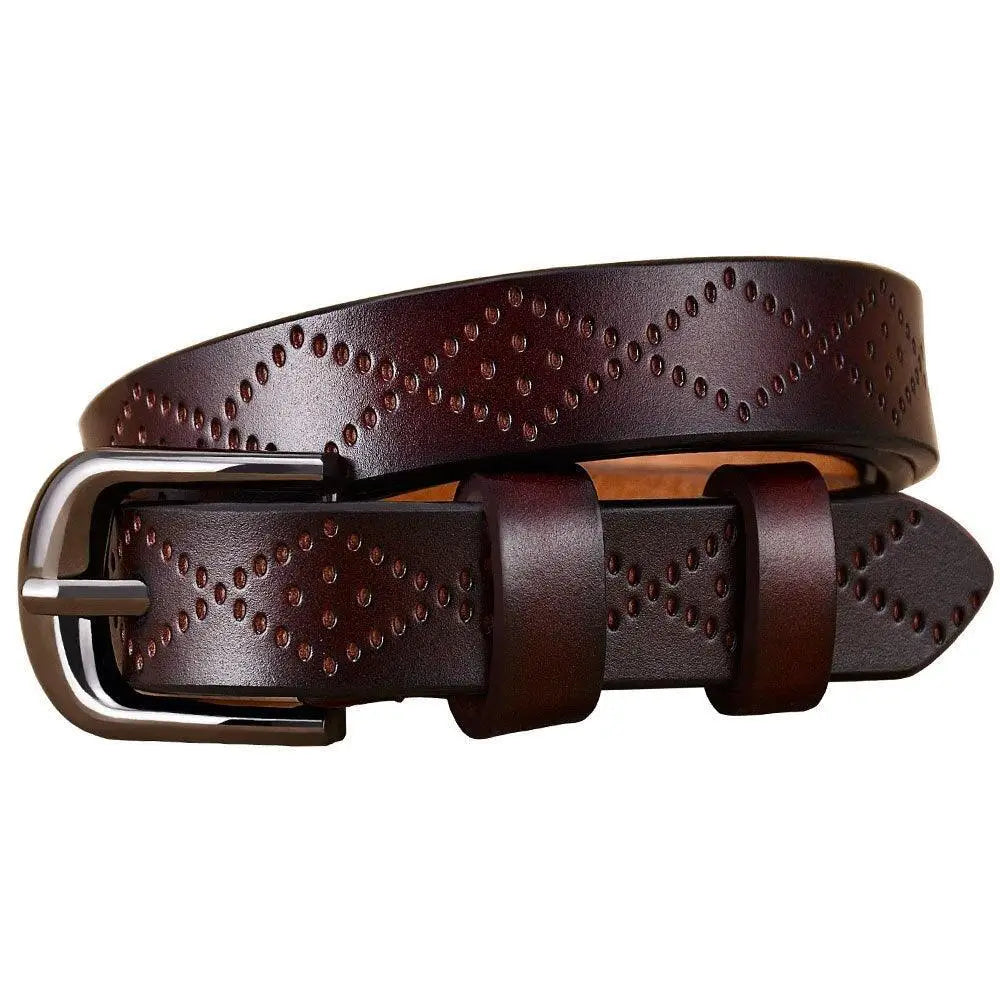 Burgundy leather belt with silver buckle from the Pinaria Leather Belt Collection