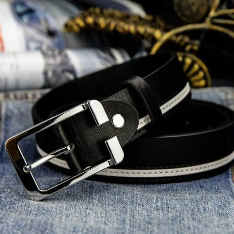 Black belt with silver buckle, versatile accessory for various styles and outfits