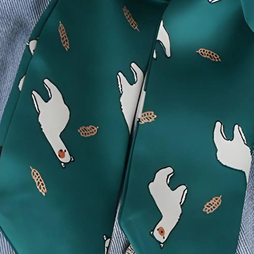 Green alpaca-patterned scarf belt with goose pattern for South American-inspired fashion