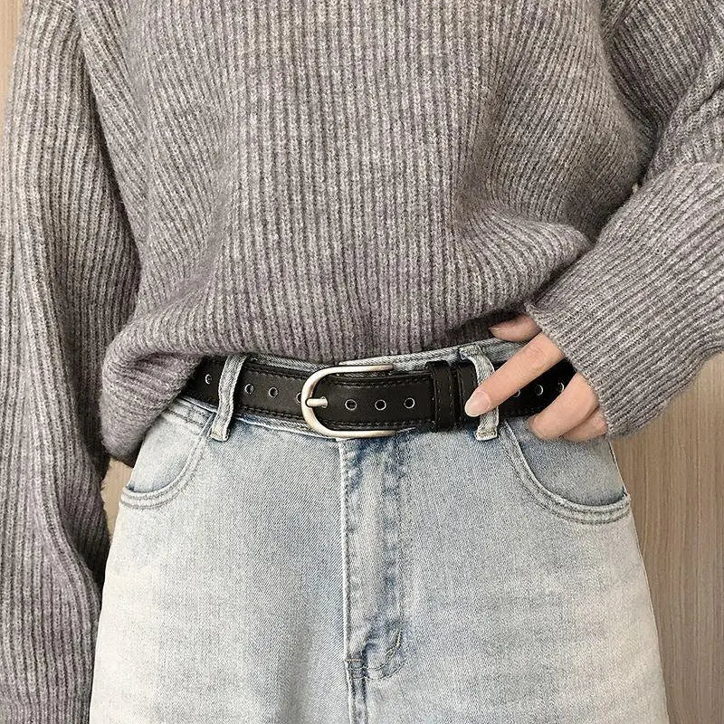 Tatiana Model Black Leather Belt with U-Shaped Silver Buckle for stylish accessories