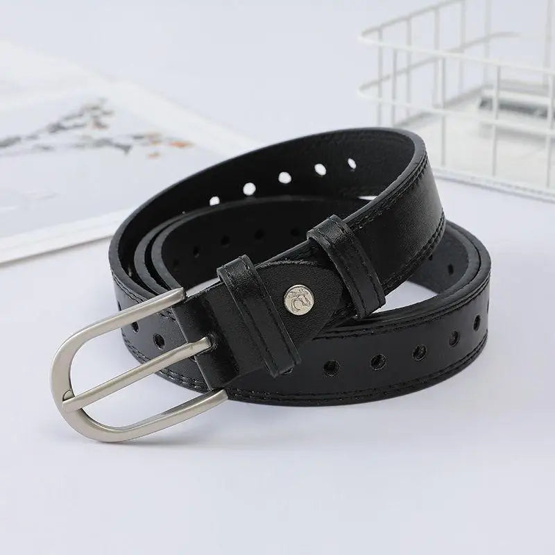 Tatiana Model Black Leather Belt with U-Shaped Silver Buckle for stylish accessories