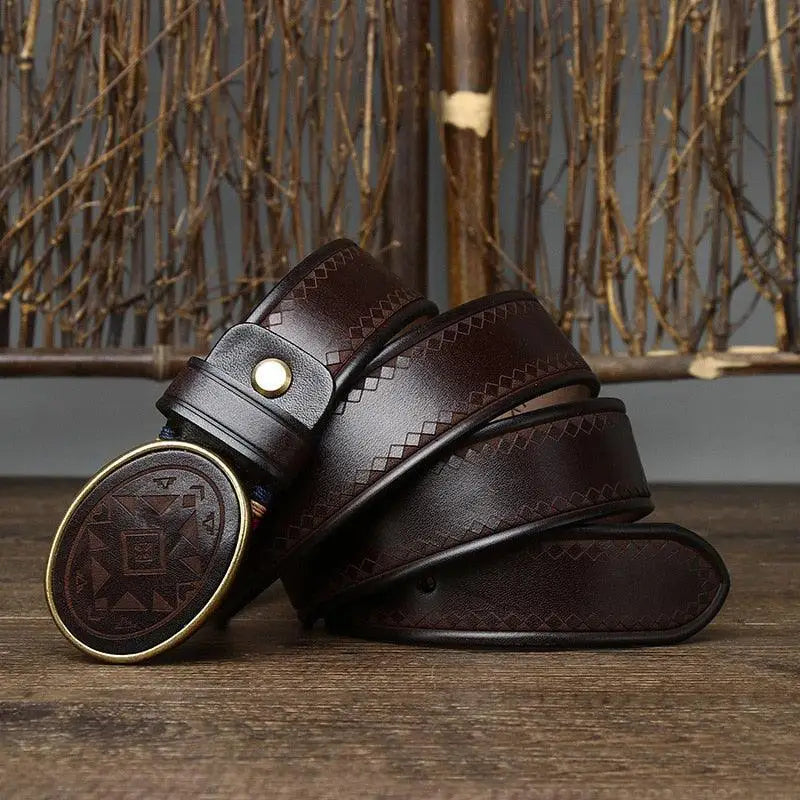 Sciria Belt from the Sciria Belt Collection featuring a brown leather belt with patterned buckle