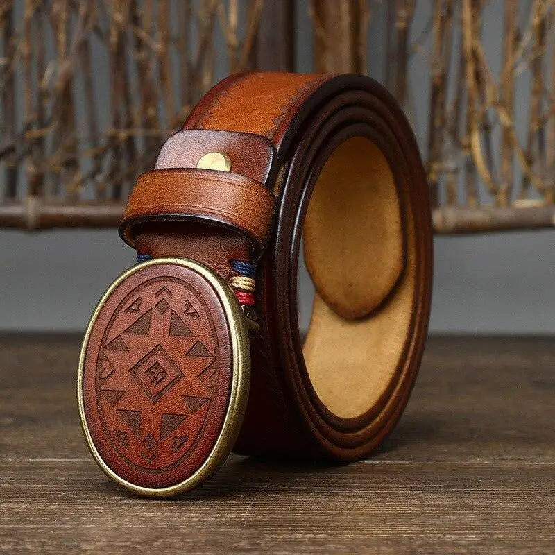 Sciria Belt Collection with patterned buckle in brown leather for stylish accessories