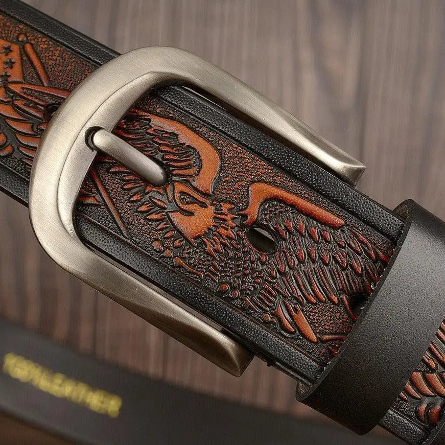 Leather belt with eagle design and metal buckle from the Distinctive Nukka Model Western en Cuir