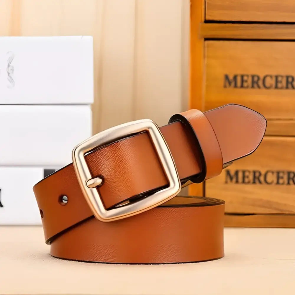 Endzela women’s belt featuring a square gold buckle and high-quality leather