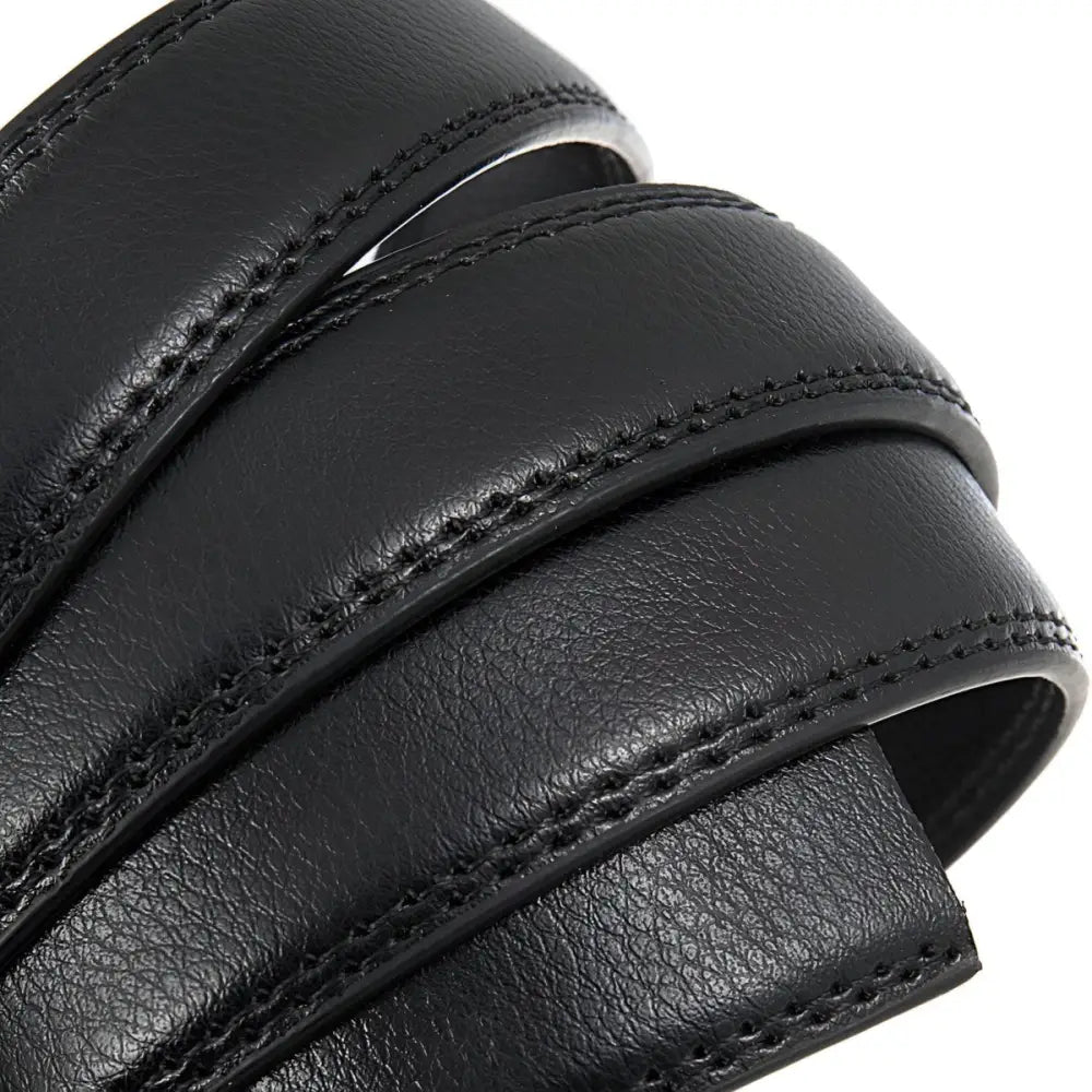 Hermine Leather Belt in Black Leather with Stitching for a Classic Look