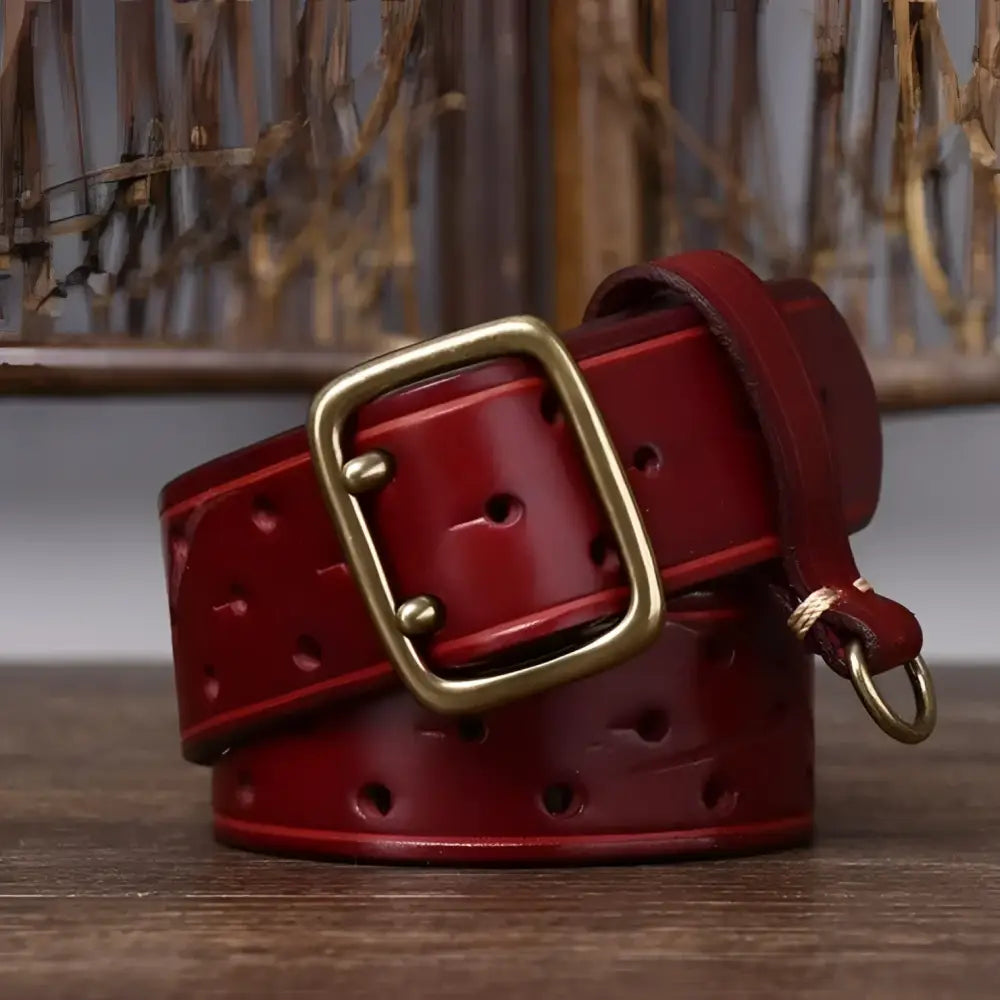 Osomache leather belt with brass buckle in burgundy leather for stylish accessories