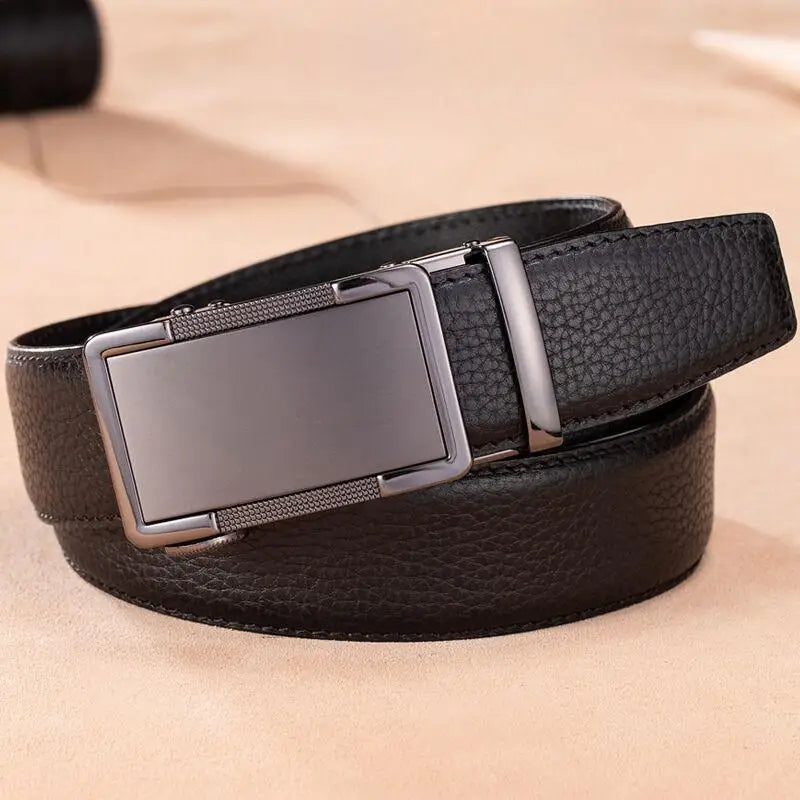 Black leather belt with silver buckle, boucle automatique, modèle Valentino style