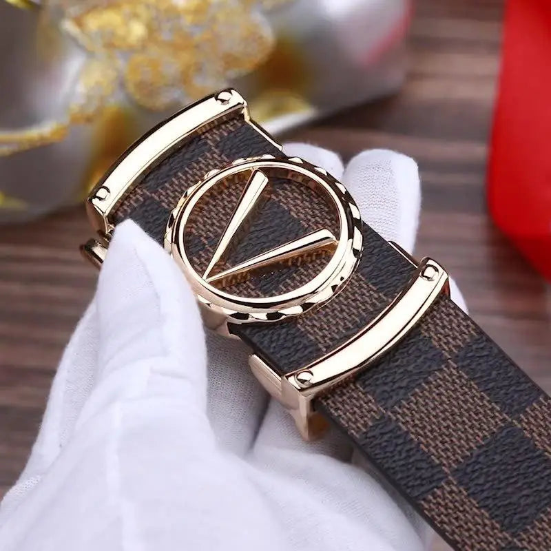 Valerico Belt with Checkered Pattern and Circular Gold Buckle