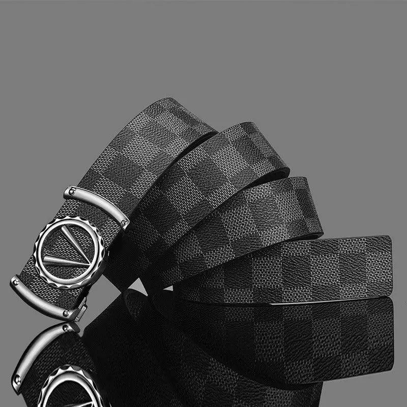 Valerico Belt with Checkered Leather and Circular Gold Buckle for Elegant Style
