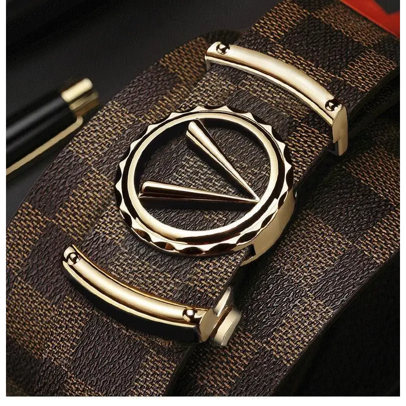 Valerico Belt with checkered pattern and gold circular buckle, stylish accessory